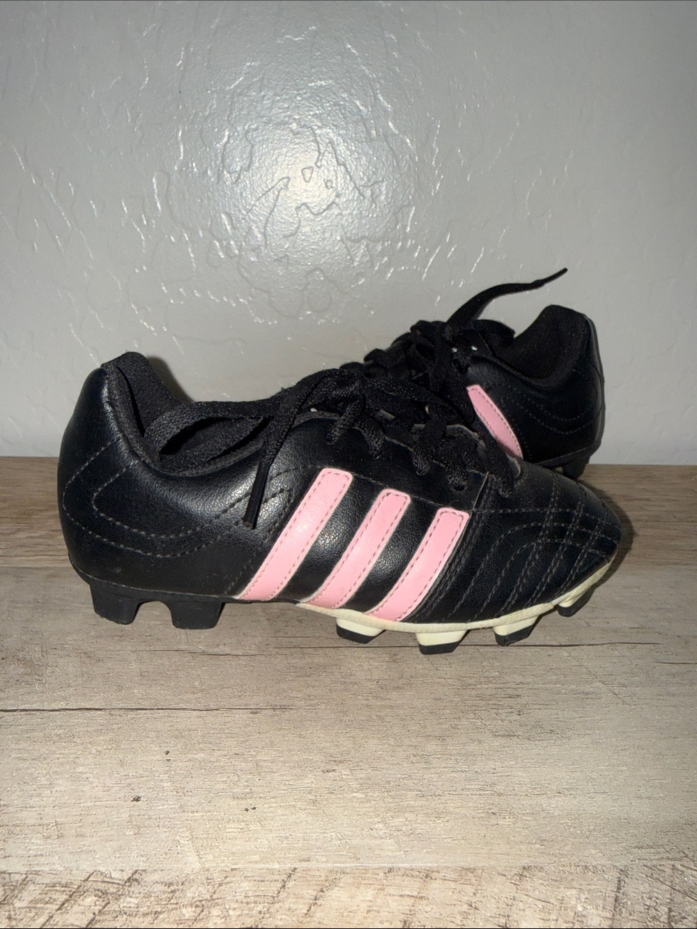 Adidas Kids Black and Pink Soccer Cleats - sz 11.5